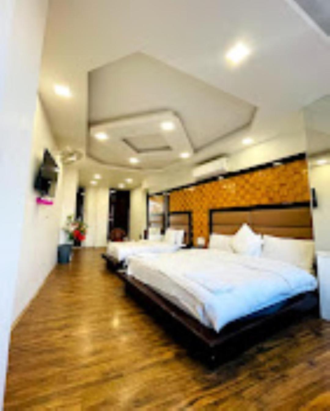 Hotel Bliss , Anantnag Esterno foto