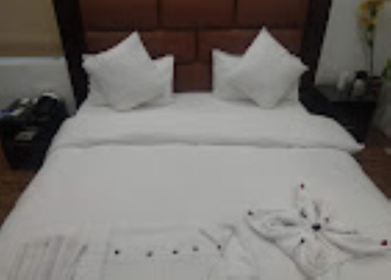 Hotel Bliss , Anantnag Esterno foto